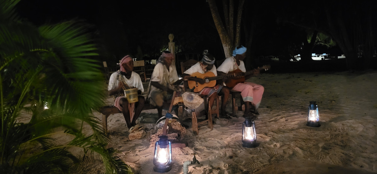 Gutta som sang Lala salama på Kinondo Kwetu, Kenya