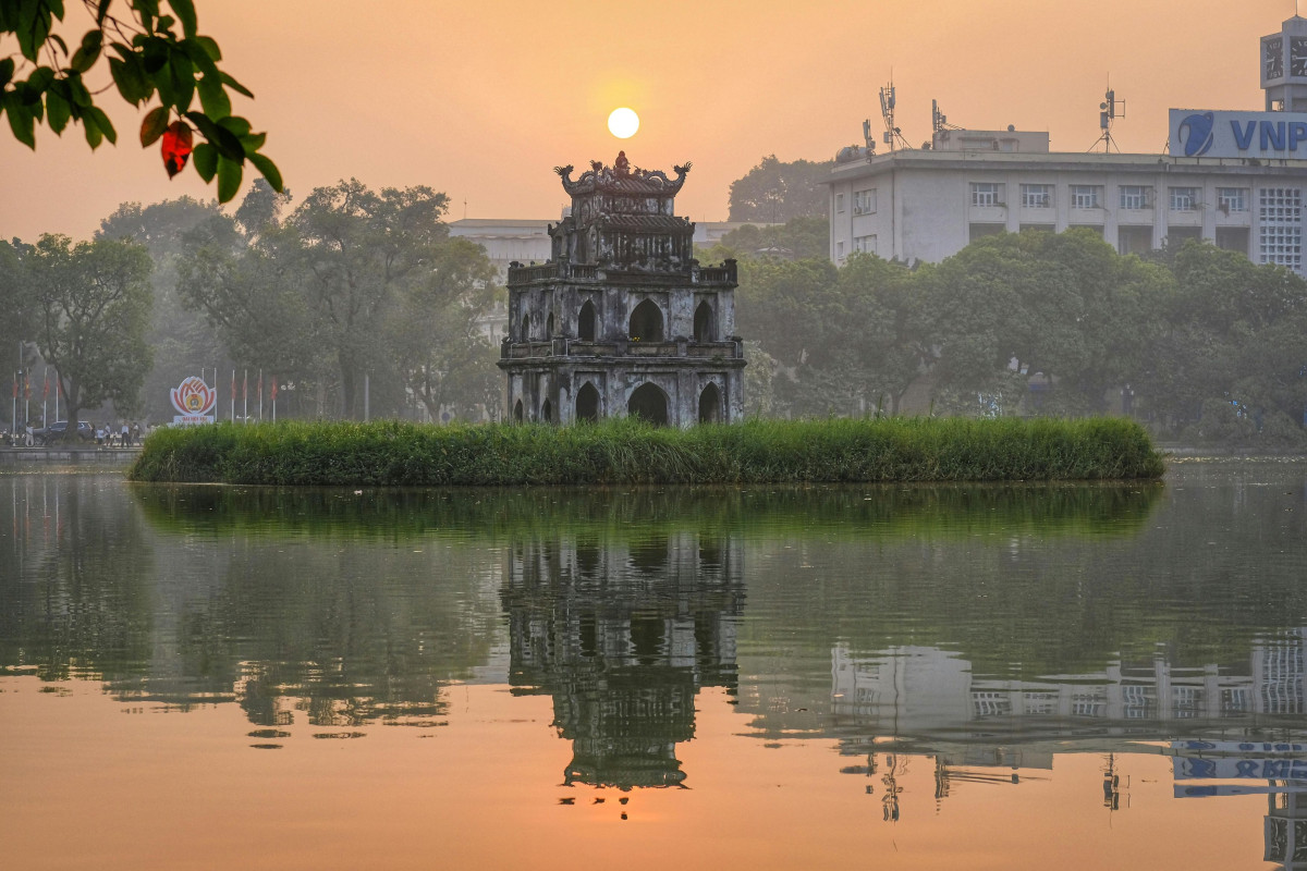 Hoen Kiem Lake - Hanoi