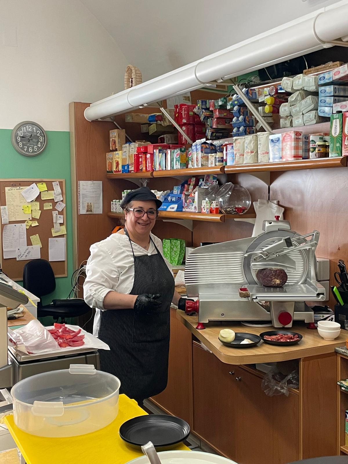 Gjestfrihet og gode smaker hører med på turen  |    Foto:  Ian Stanton 