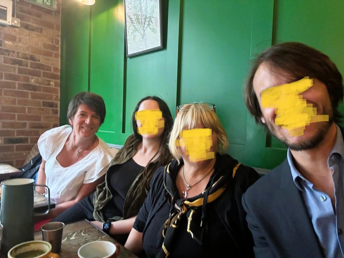 Gode vibber på Grounded café i London