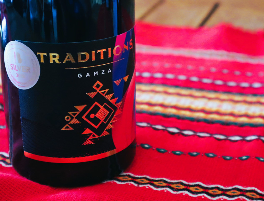 Lokal gamza-vin smaker fortreffelig - Bulgaria