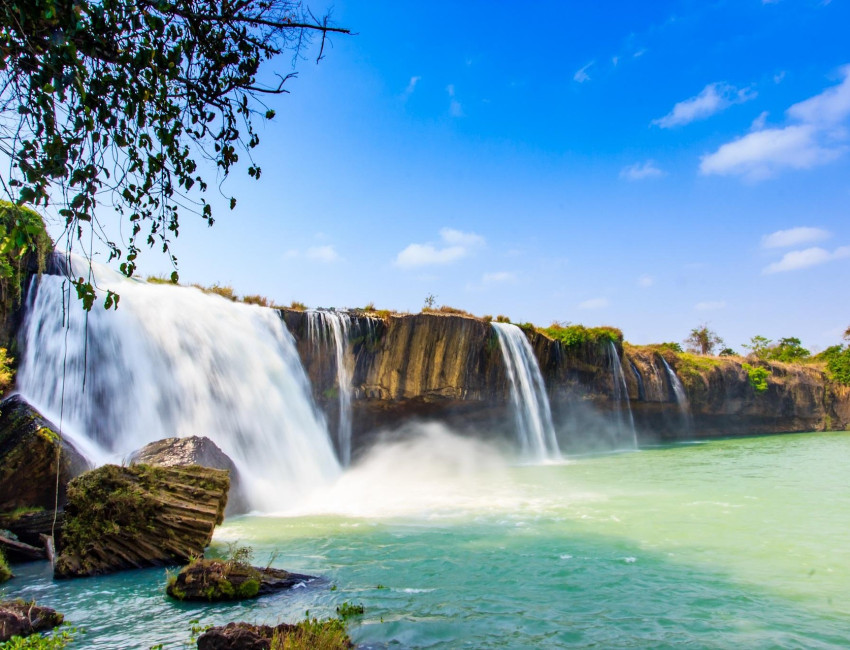 Dray Nur Waterfall