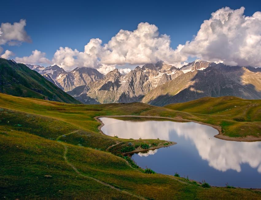Koruldi-innsjøene Svaneti - Kaukasus - Georgia