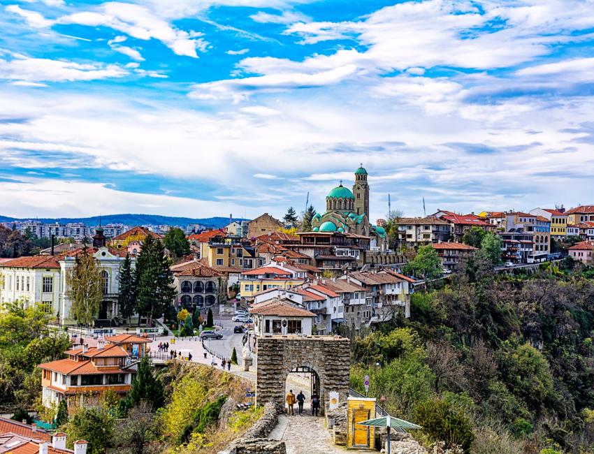 Veliko Tarnovo - den gamle hovedstaden i Bulgaria