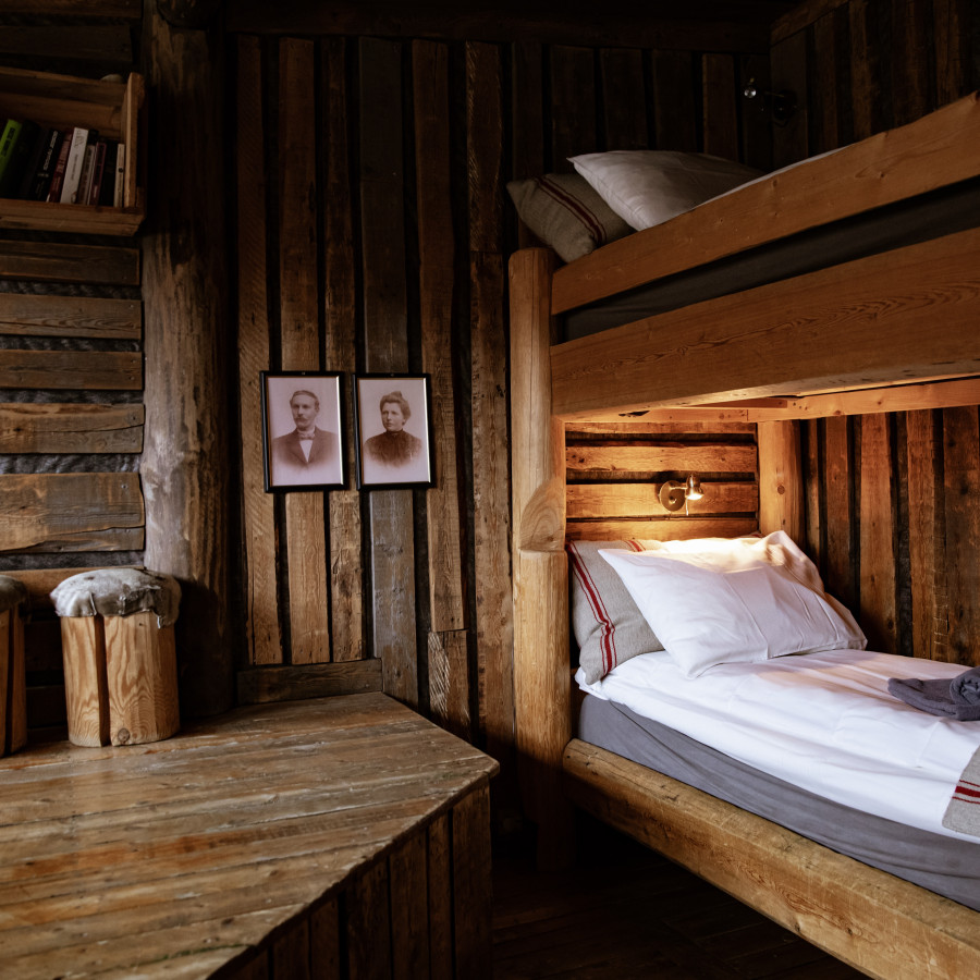 Basecamp Hotel Longyearbyen I La'mme skreddersyr